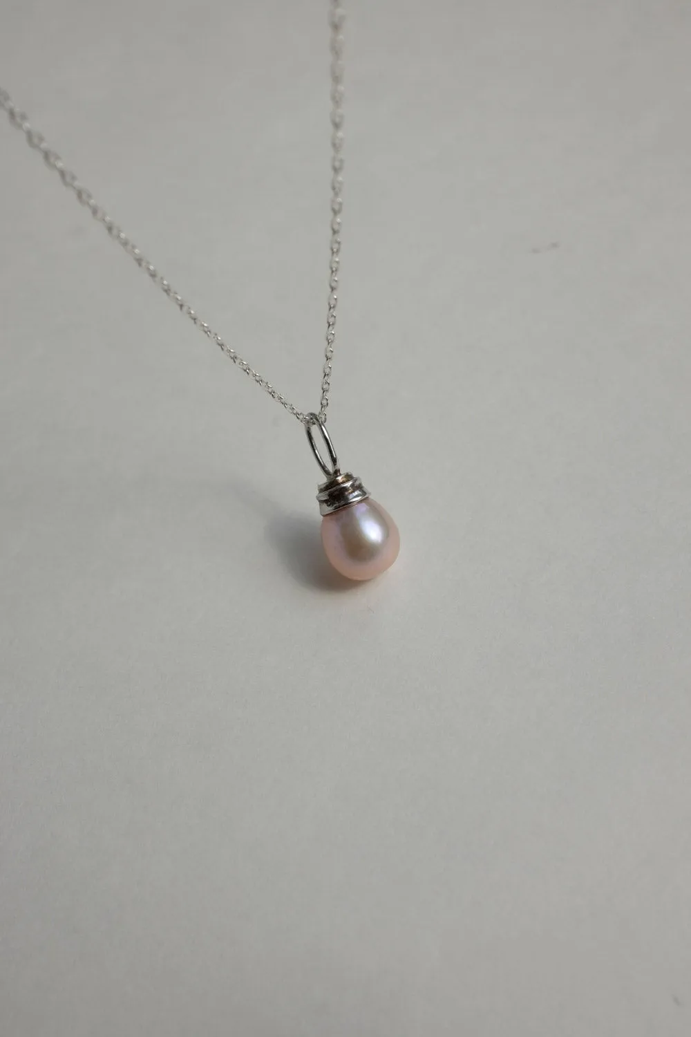 0029_SIMPLE LONG ROSE PEARL NECKLACE 925
