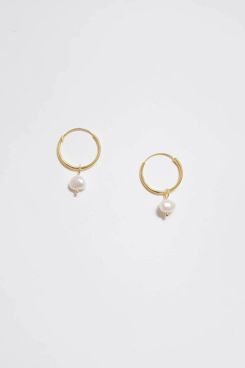 0034_FINE SMALL PEARL LOOP EARRINGS