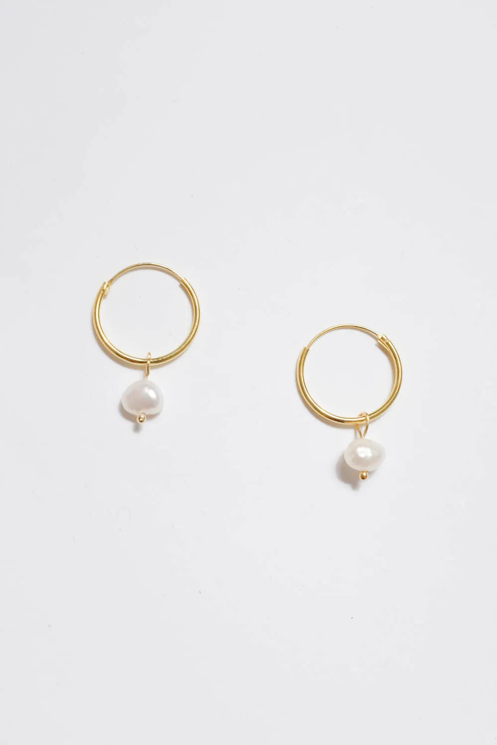 0034_FINE SMALL PEARL LOOP EARRINGS