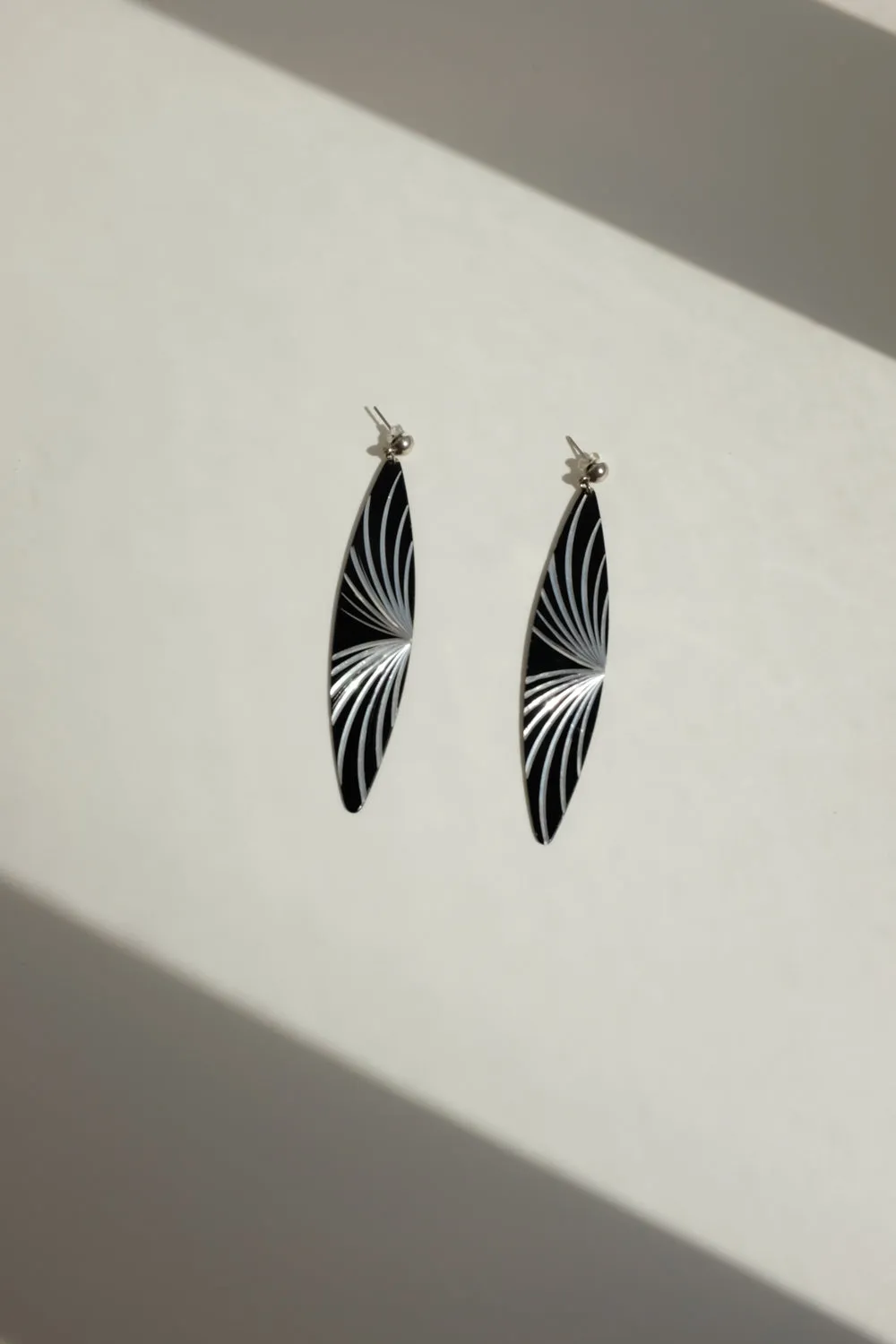 0057_LONG PSYCHEDELIC VINTAGE EARRINGS