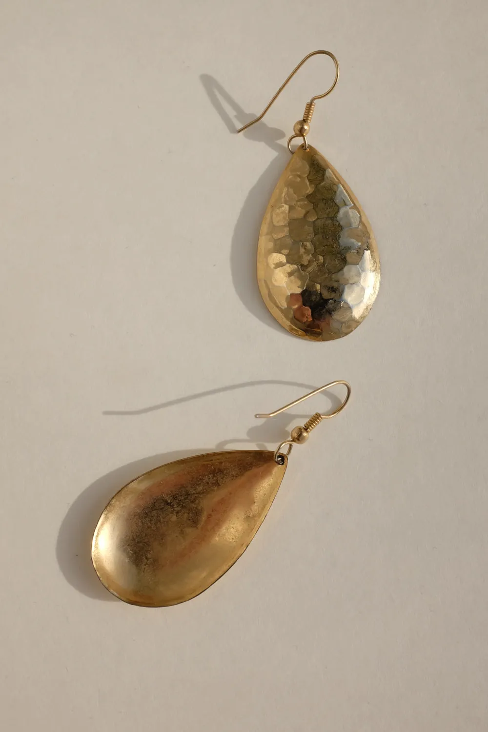 0063_VINTAGE BIG DROP GOLD EARRINGS