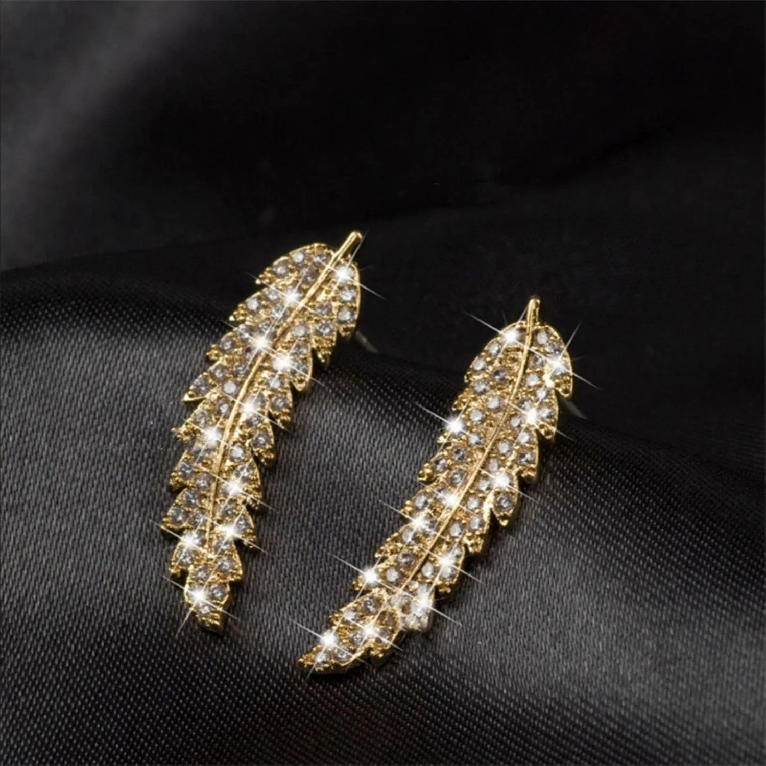 1 Pair Gorgeous Feather Ear Climbers Earrings Light Luxury Crystal Diamonden Wedding Earrings for Women Jewelry