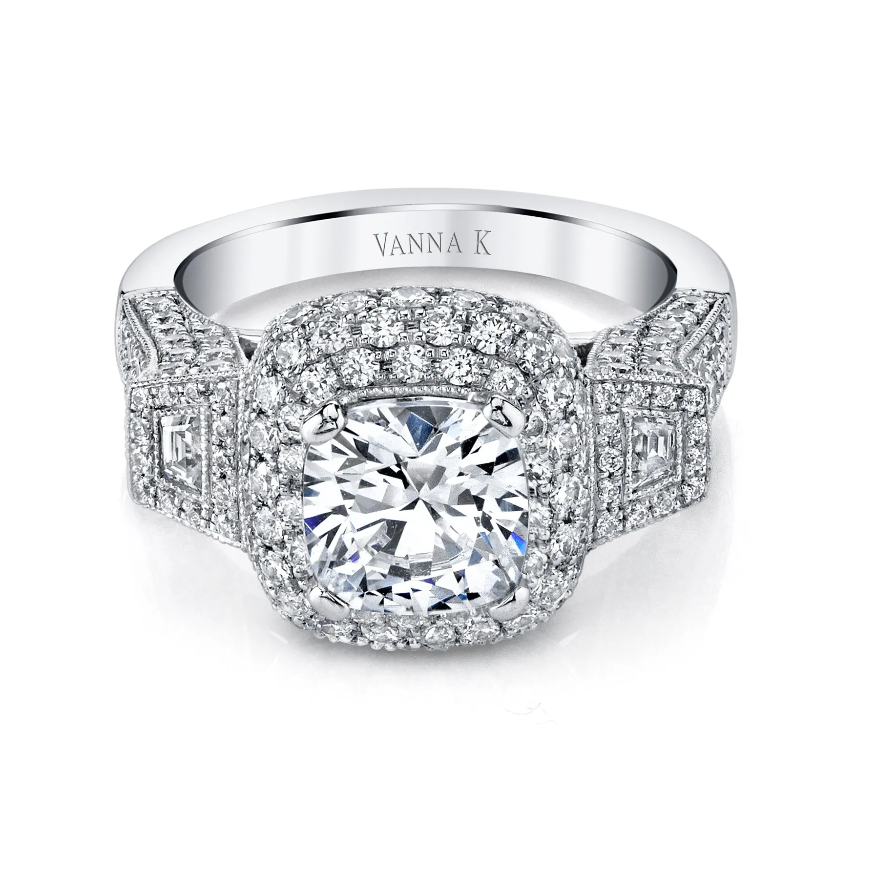 18K White Gold Halo Diamond Engagement Ring
