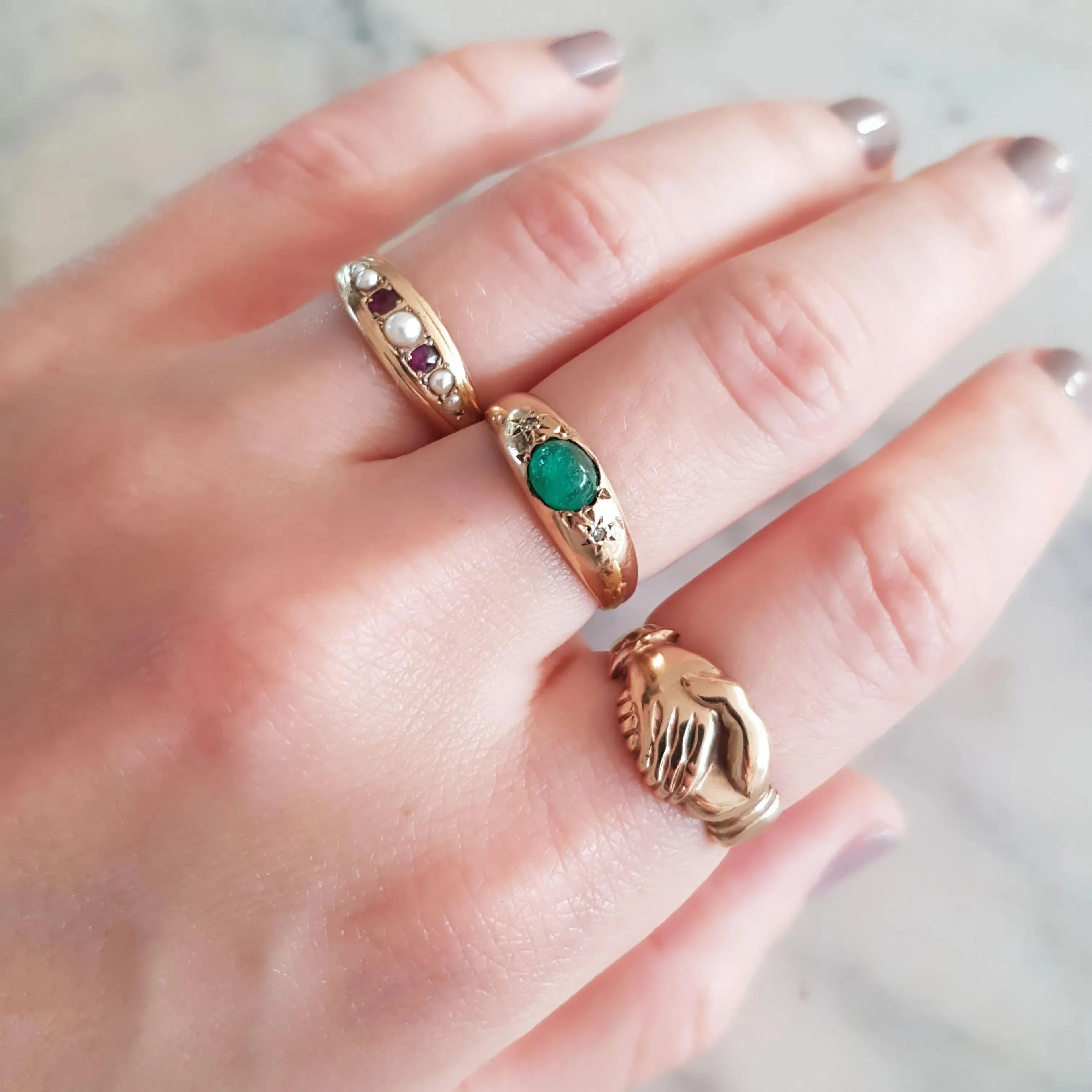 Antique Victorian 9ct Rose Gold Clasped Hands Ring