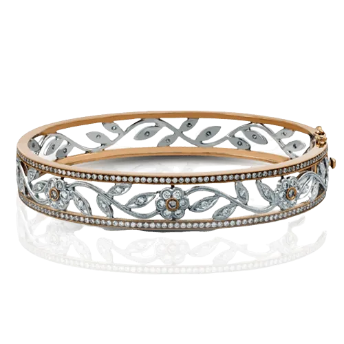 Bangle in 18k Gold with Diamonds