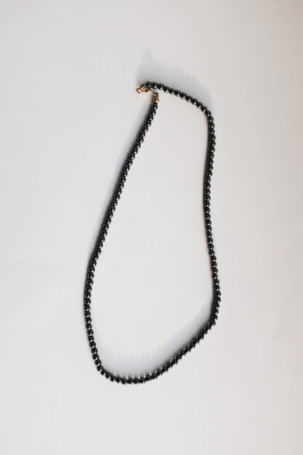 BLACK GLASS PEARL VINTAGE NECKLACE
