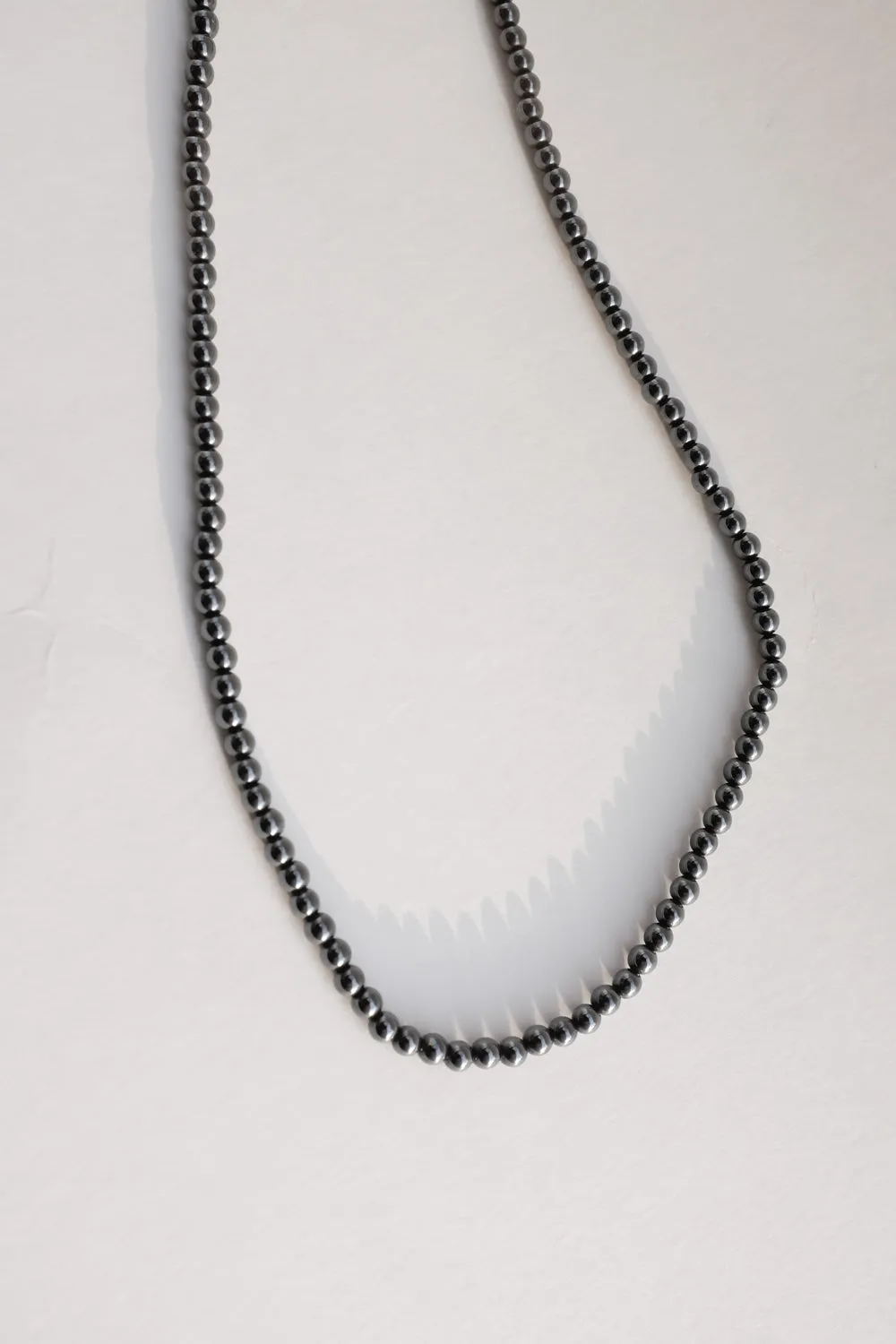 BLACK GLASS PEARL VINTAGE NECKLACE