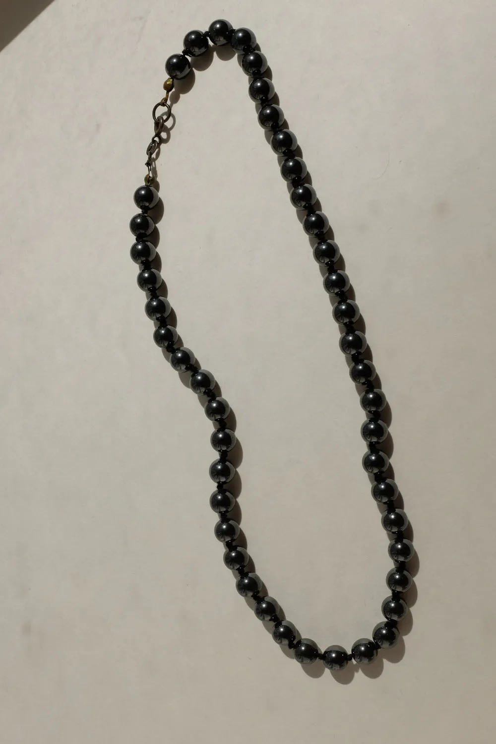 BLACK GLASS PEARL VINTAGE NECKLACE