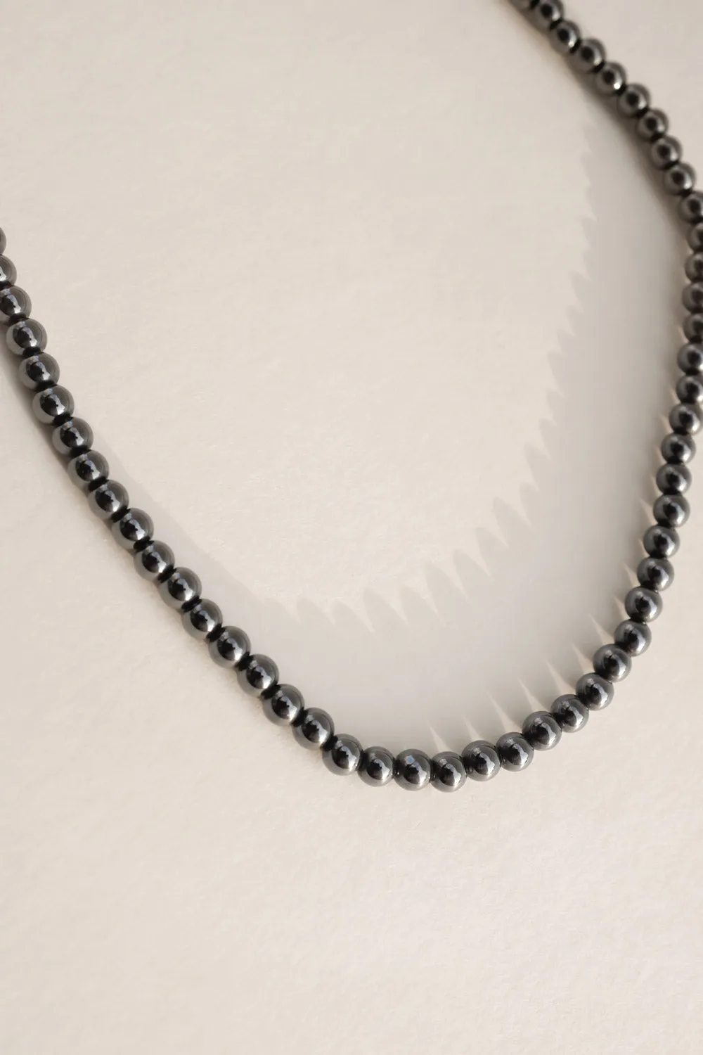 BLACK GLASS PEARL VINTAGE NECKLACE