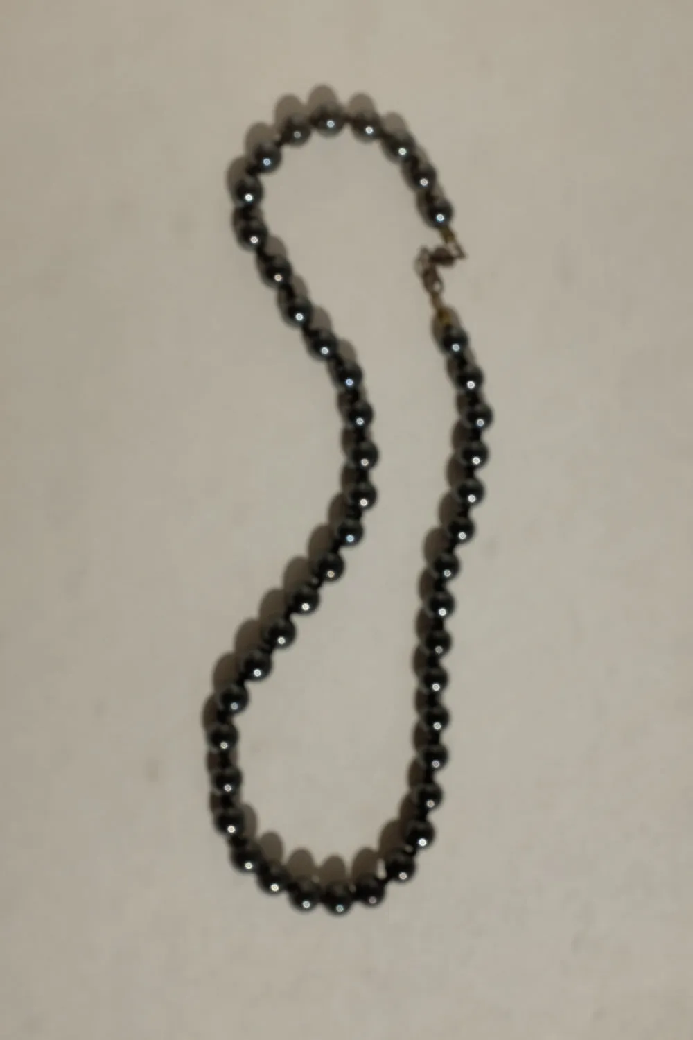 BLACK GLASS PEARL VINTAGE NECKLACE