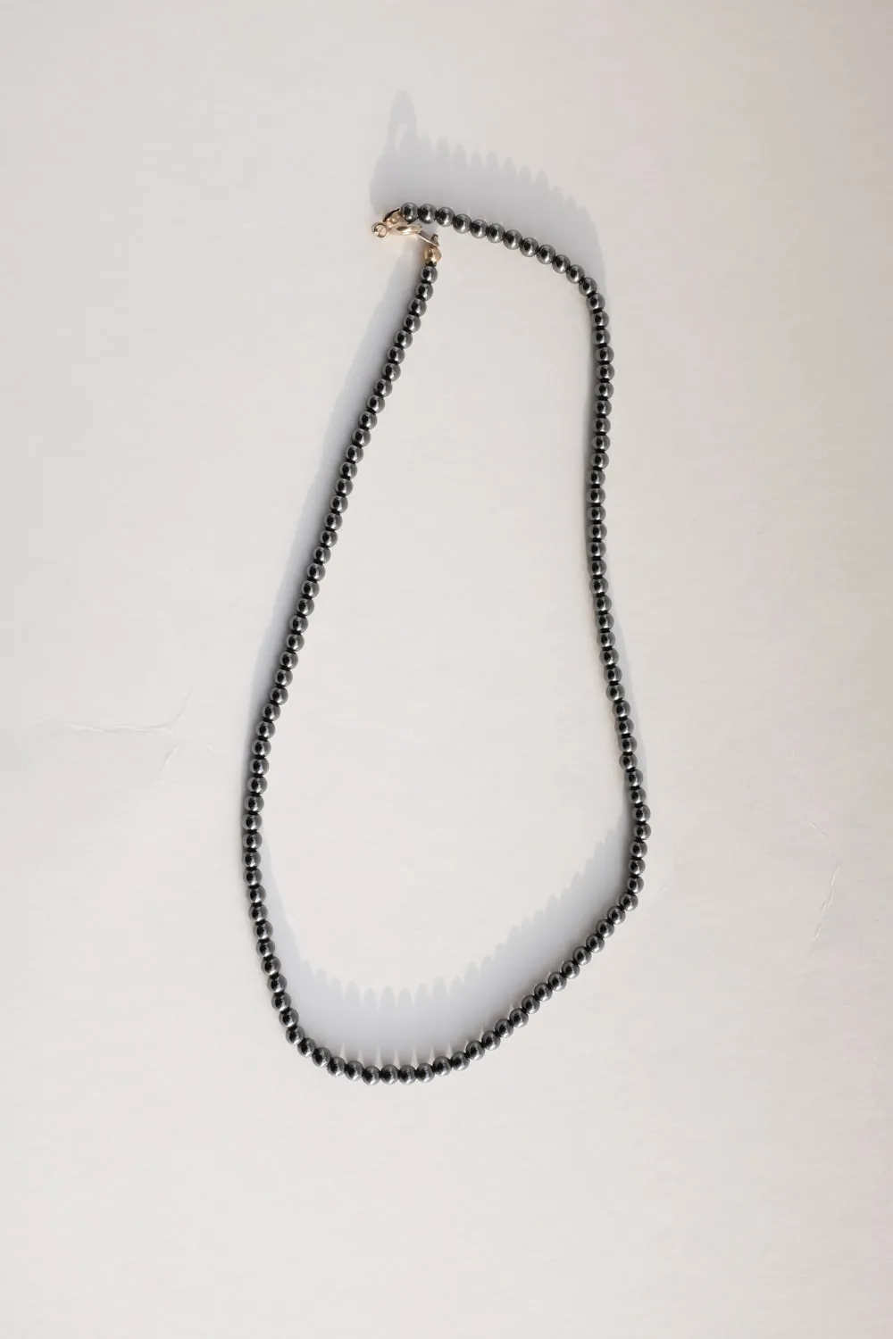 BLACK GLASS PEARL VINTAGE NECKLACE