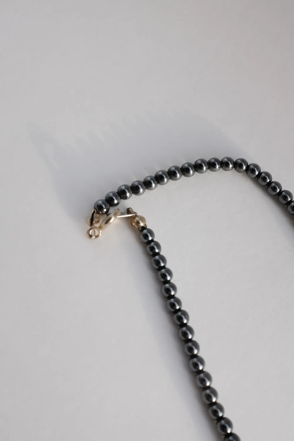 BLACK GLASS PEARL VINTAGE NECKLACE