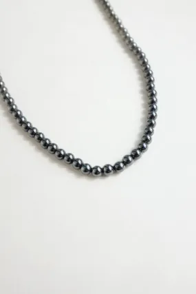 BLACK GLASS PEARL VINTAGE NECKLACE