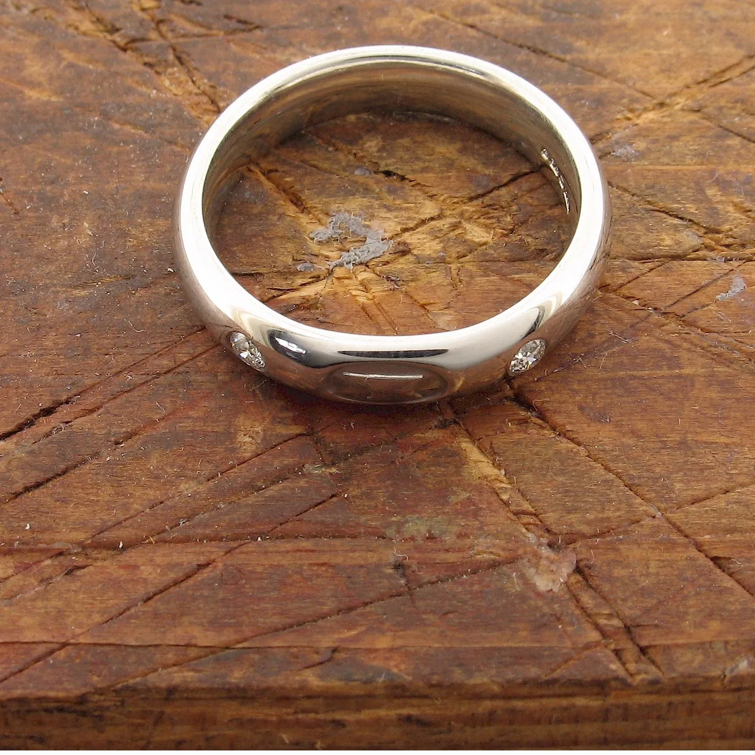 Diamond wedding ring 3mm-4mm Gretna Anvil narrow womens in white gold