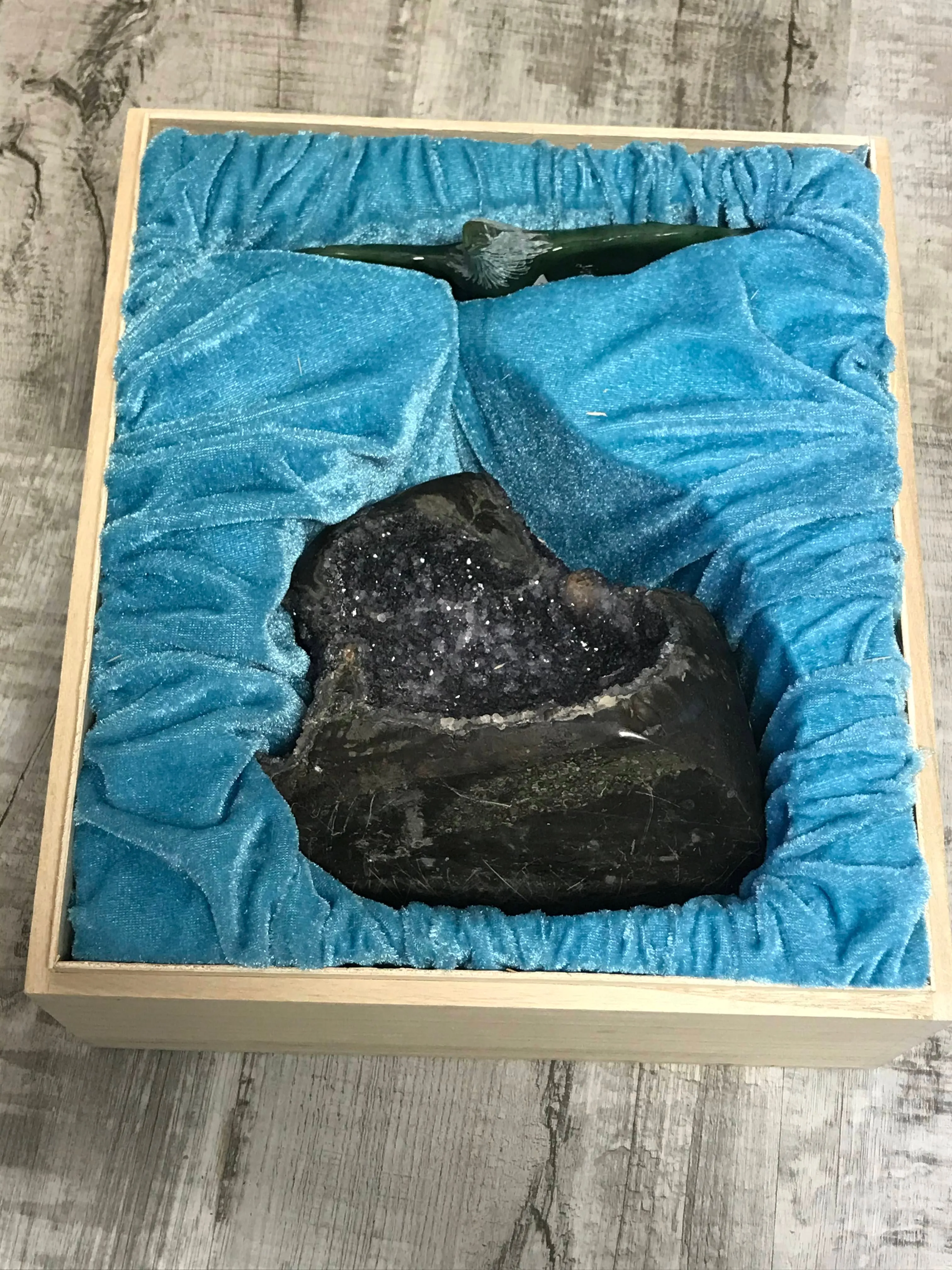 Jade Eagle on Amethyst Base