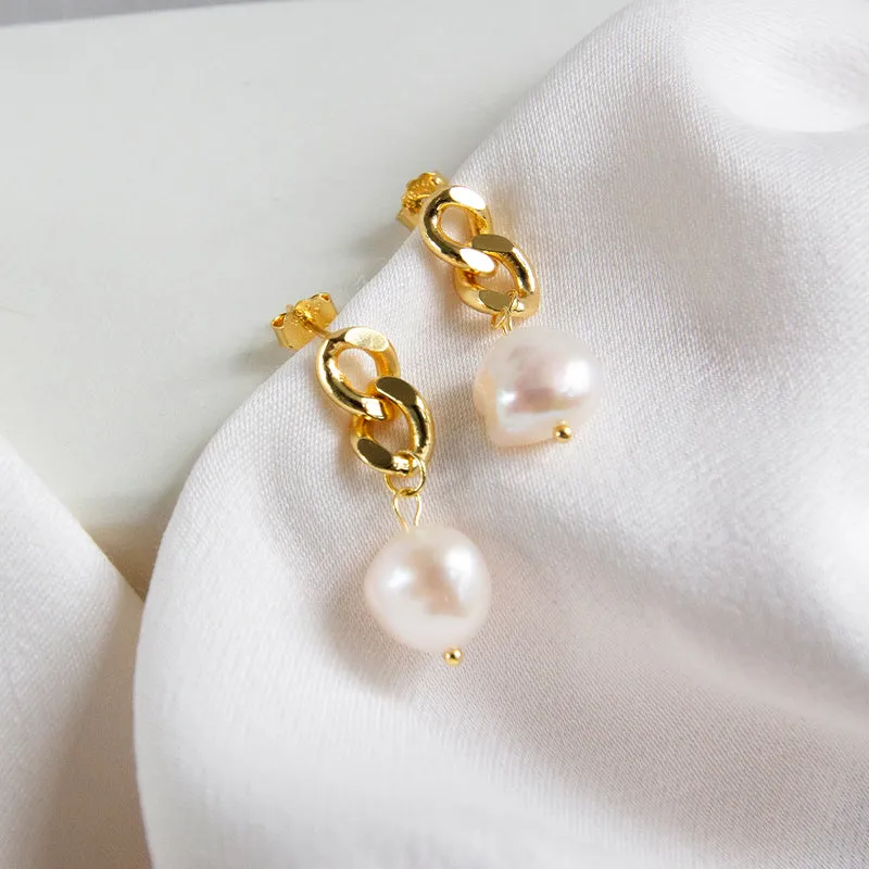 Link Freshwater Pearl Earrings