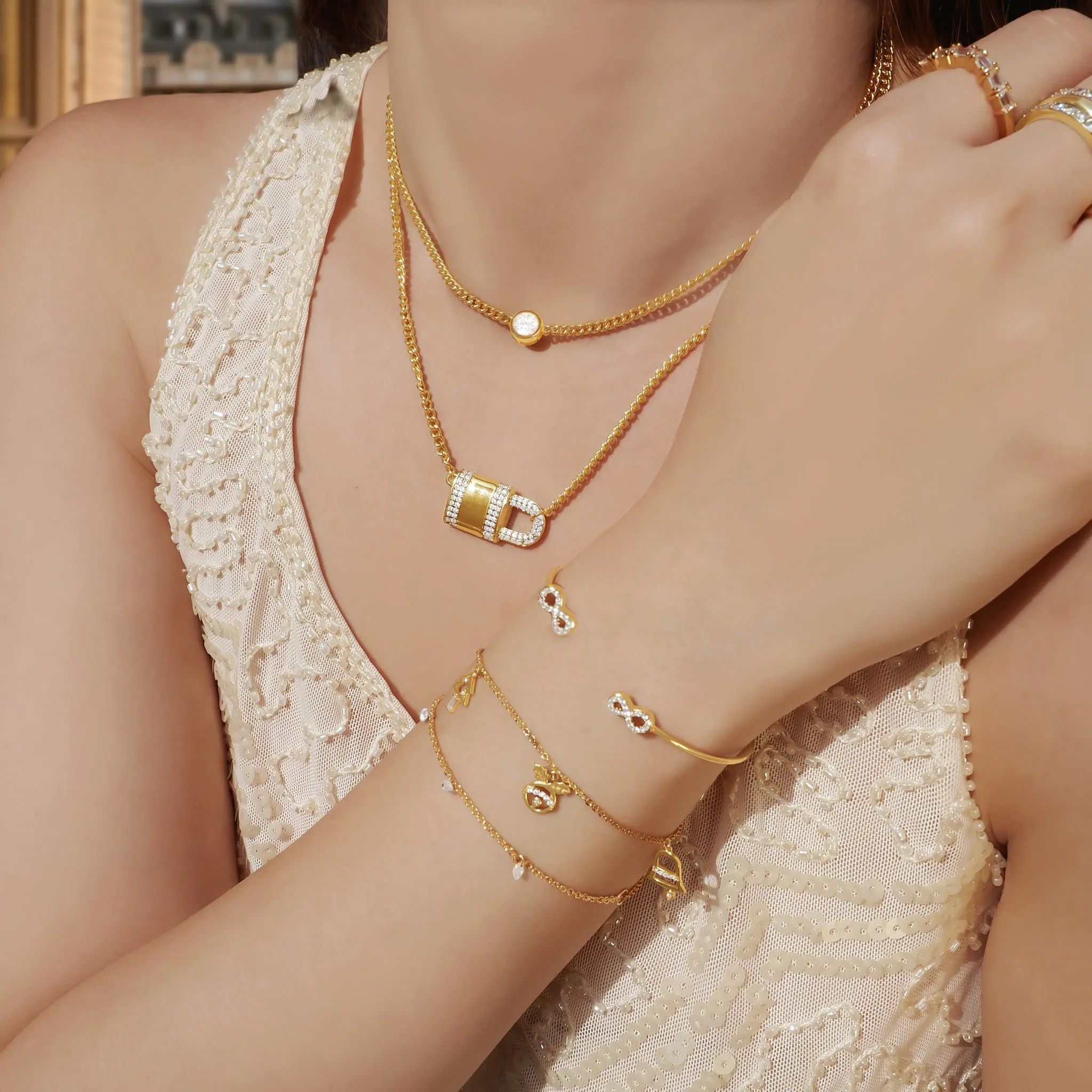 Madonna Choker