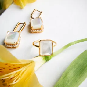 Octagon Cut Mother of Pearl Ring