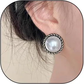 Vintage Square Round Pearl Earrings for Women Minimalist Geometric Texture White Pearl Stud Earrings Dainty Boho Wedding Jewelry Accessories