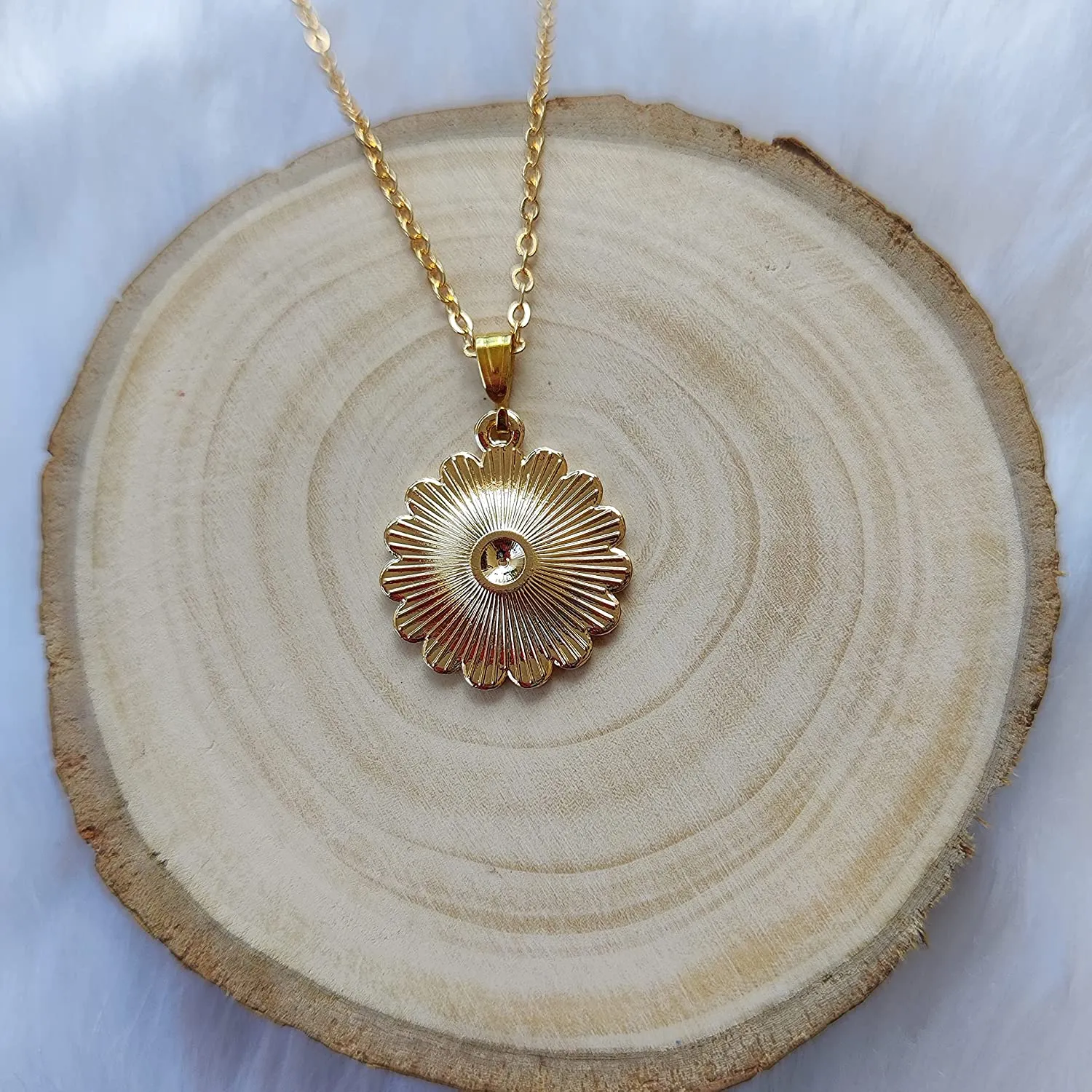Y2K Charm Pendant Gold Necklace - Season Love